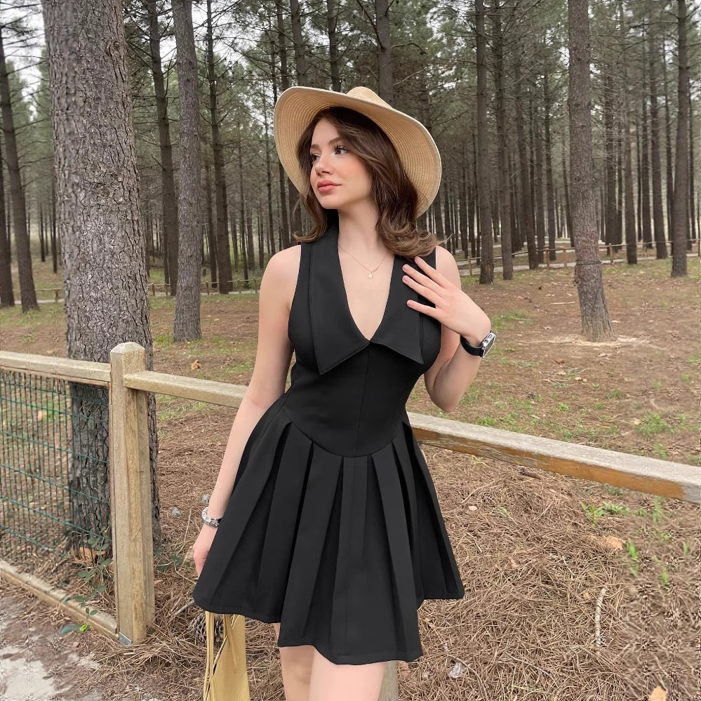 外贸跨境ins2025欧美夏季女装V领修身百搭百褶带领连衣裙短裙裙子